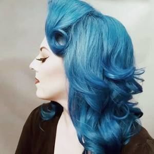 Meet your Posher, Liz